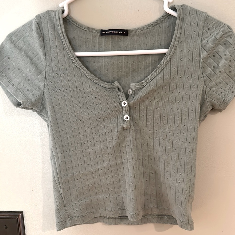 BRANDY MELVILLE tee